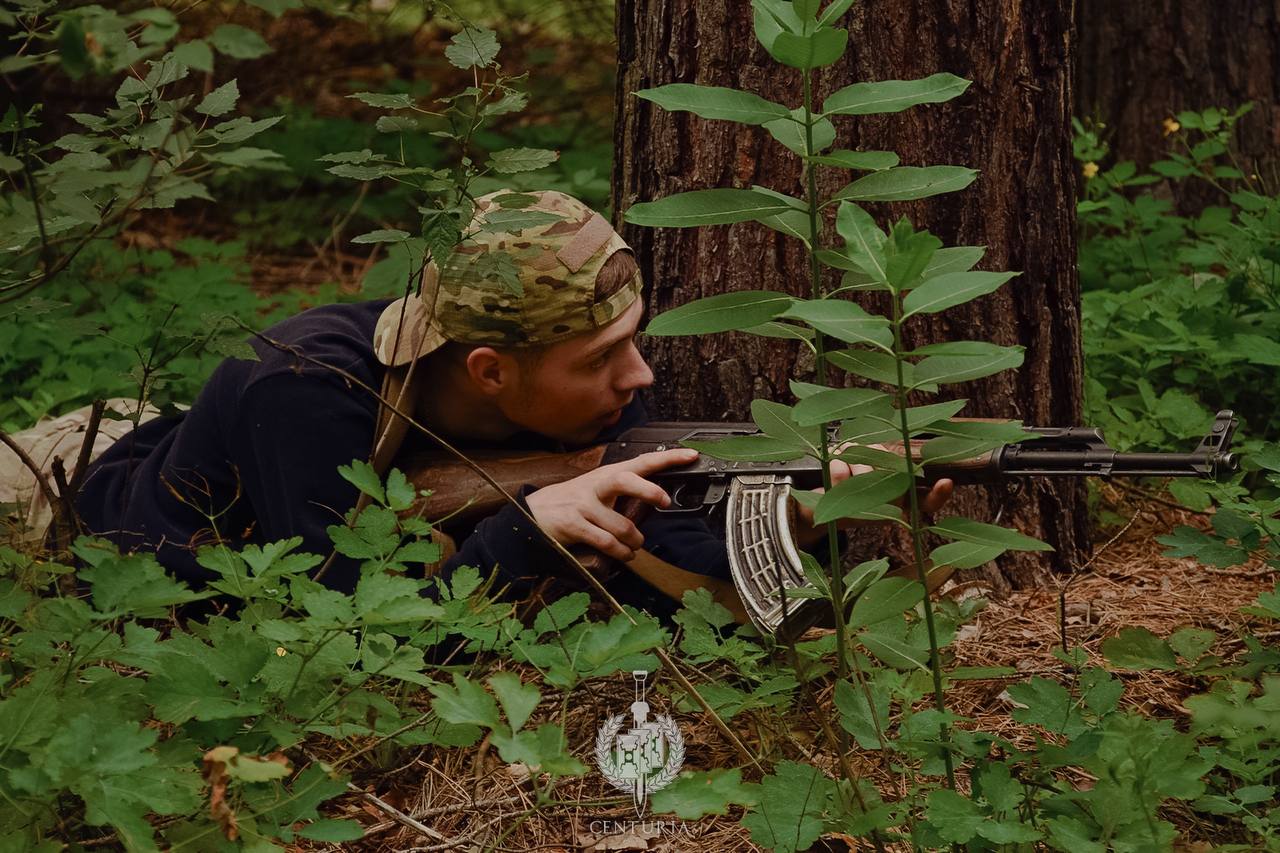 ЦЕНТУРІЯ ПРОВОДИТЬ НАВЧАЛЬНО-ПОЛЬОВІ ЗБОРИ ДЛЯ МОЛОДІ ОРГАНІЗАЦІЇ